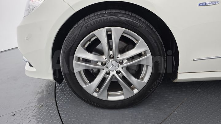Mercedes Benz E Class 2011 — 5