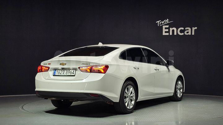 Chevrolet Malibu 2019 — 2