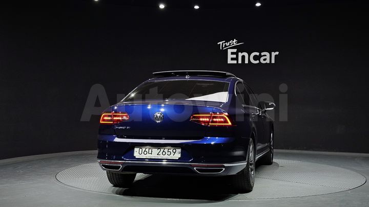 Volkswagen Passat 2018 — 4