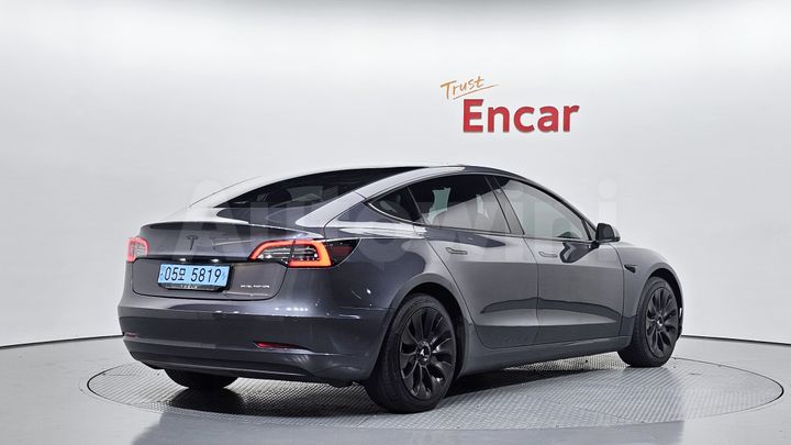 Tesla Model 3 2020 — 2
