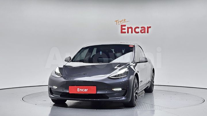 Tesla Model 3 2020 — 3