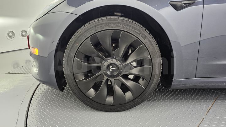 Tesla Model 3 2020 — 5