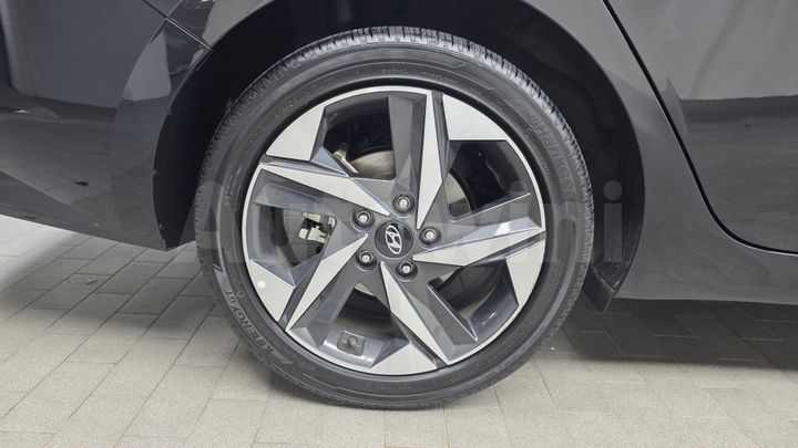 Hyundai Avante 2023 — 5