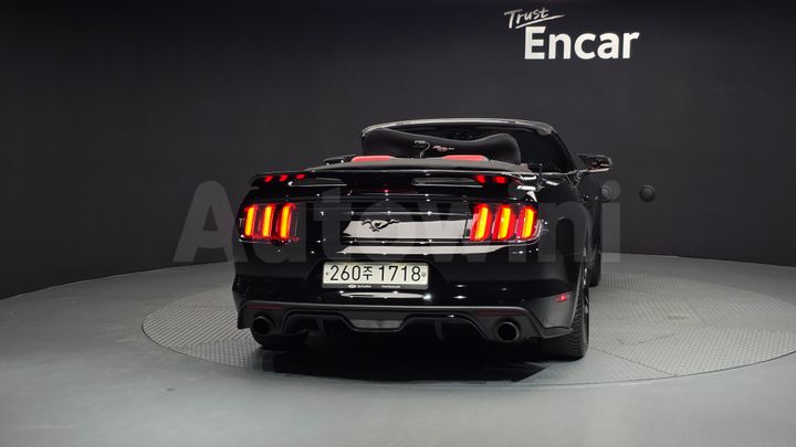 Ford Mustang 2017 — 4
