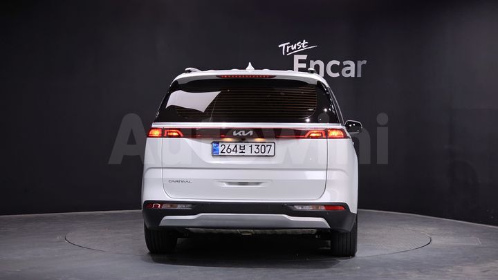 Kia Carnival 2023 — 4