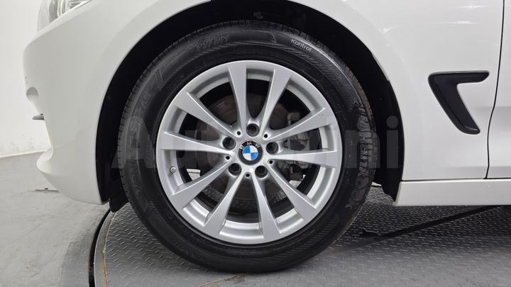 BMW 3 Series 2017 — 5