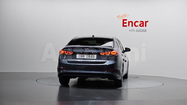 Hyundai Avante 2017 — 4