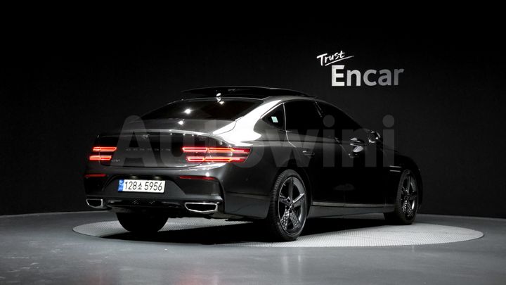 Genesis G80 2022 — 2