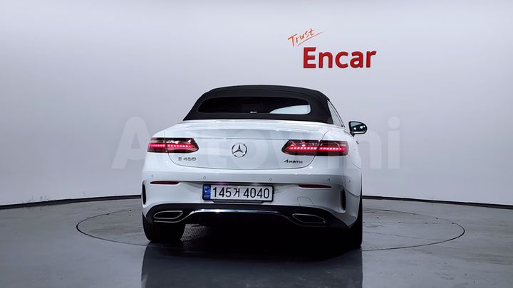Mercedes Benz E Class 2022 — 4