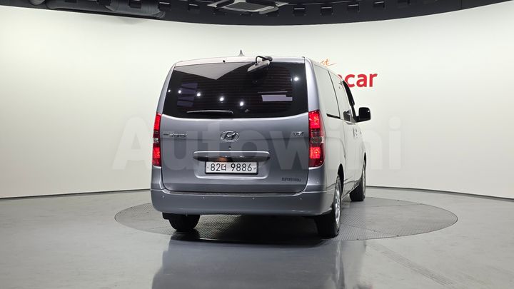 Hyundai Starex 2016 — 4