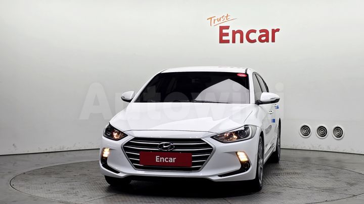 Hyundai Avante 2018 — 3