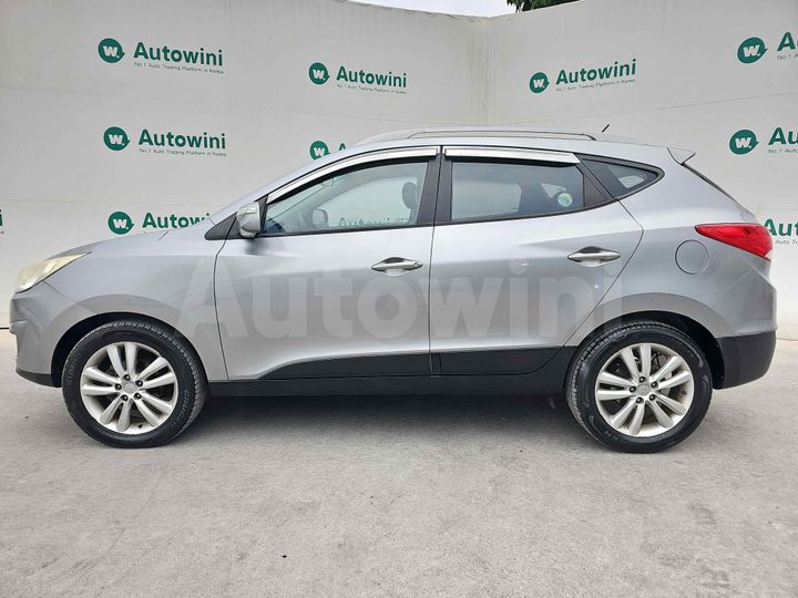 Hyundai Tucson 2010 — 2