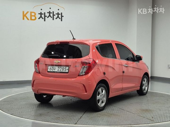 Chevrolet Spark 2018 KLYDC487DJC005786 — 3