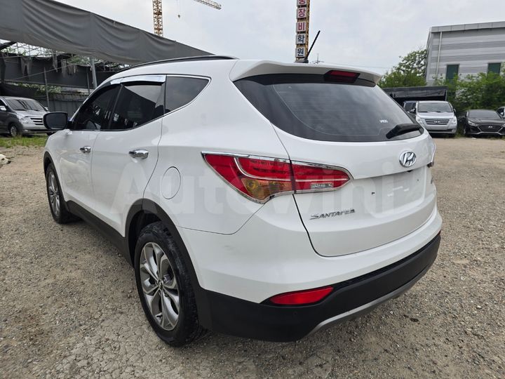 Hyundai SantaFe 2013 — 4