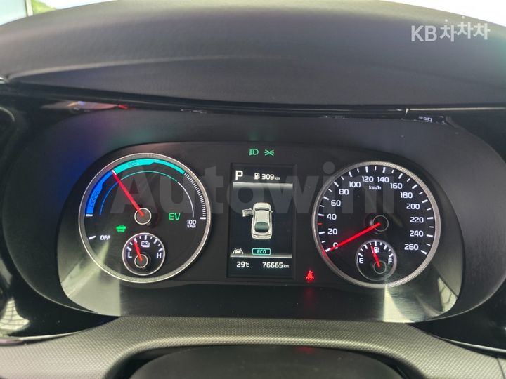 Kia K5 2023 — 5