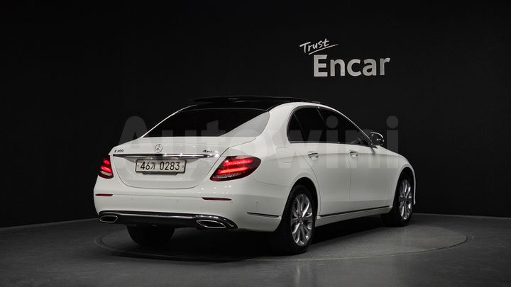 Mercedes Benz E Class 2017 — 2