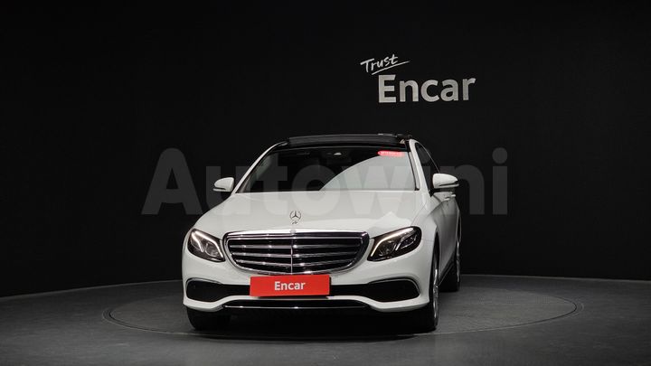 Mercedes Benz E Class 2017 — 3