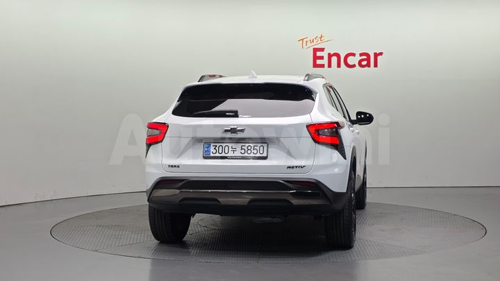 Chevrolet Trax 2024 — 4