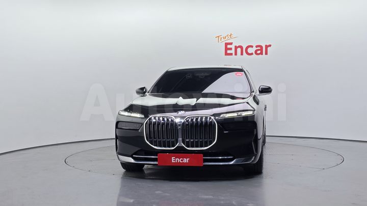 BMW 7 Series 2023 — 3