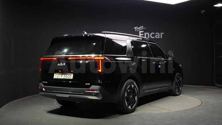 Kia Carnival 2025 — 2