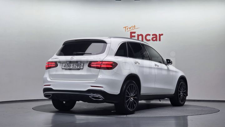 Mercedes Benz GLC Class 2017 — 2