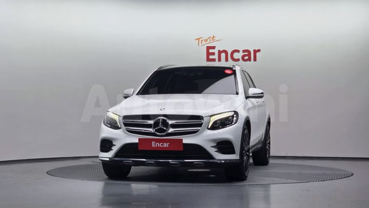 Mercedes Benz GLC Class 2017 — 3