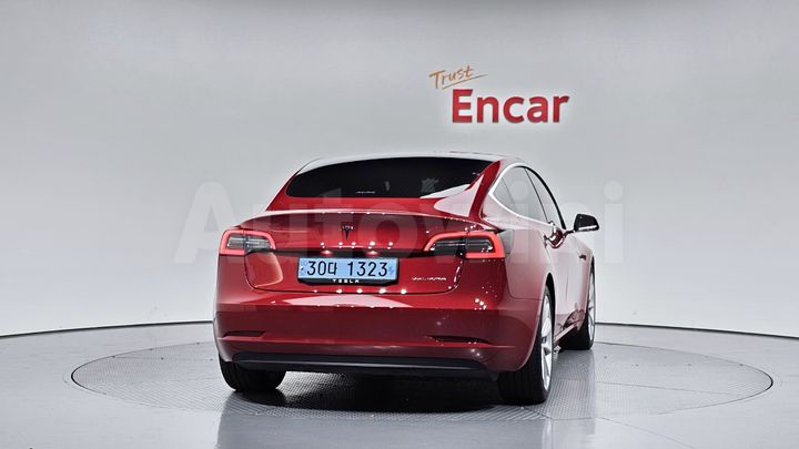 Tesla Model 3 2020 — 5