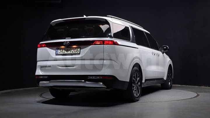 Kia Carnival 2021 — 2