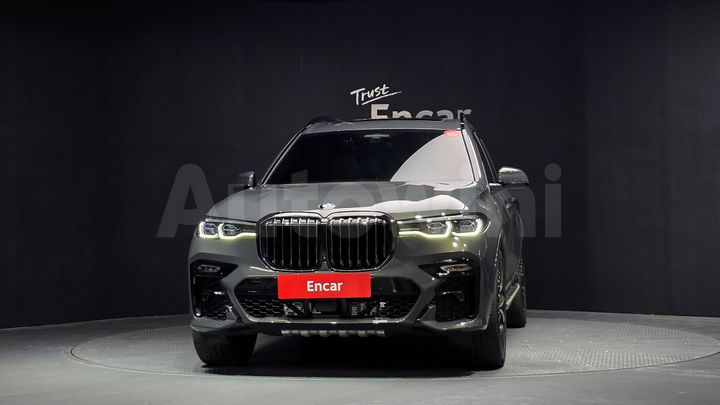 BMW X7 2022 — 3