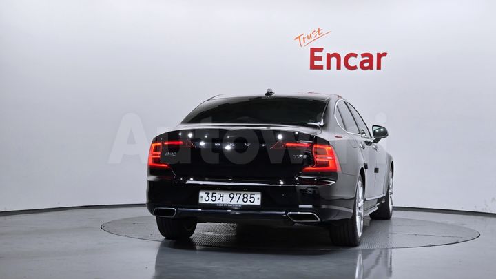 Volvo S90 2019 — 4