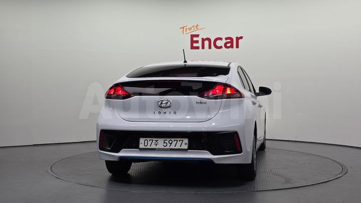 Hyundai Ioniq 2019 — 4