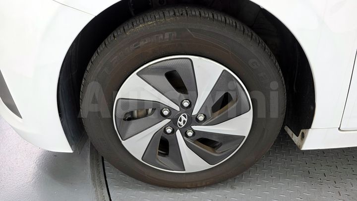 Hyundai Ioniq 2019 — 5