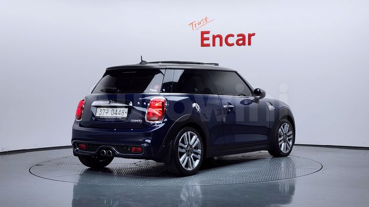 Mini Cooper 2017 — 2