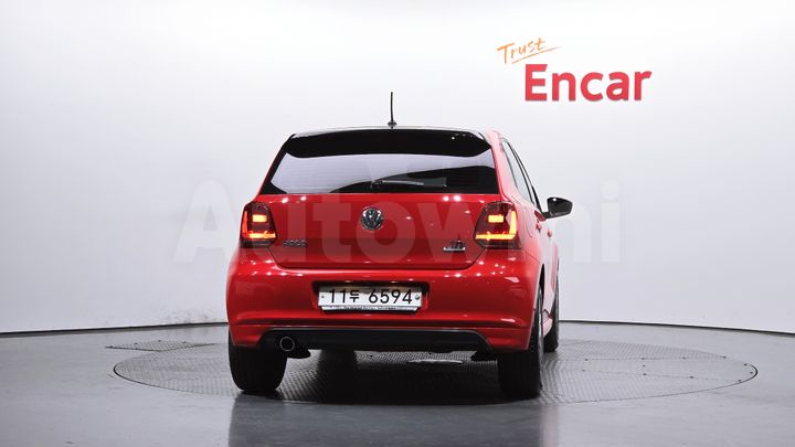 Volkswagen Polo 2015 — 4