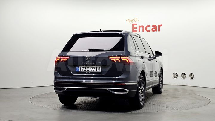 Volkswagen Tiguan 2024 — 4