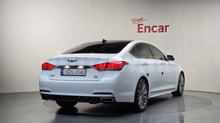 Genesis G80 2018 — 2
