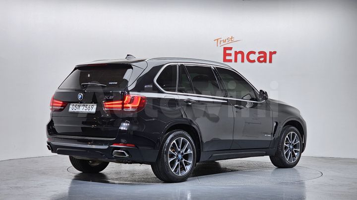 BMW X5 2018 — 2