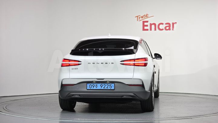 Genesis GV60 2022 — 4