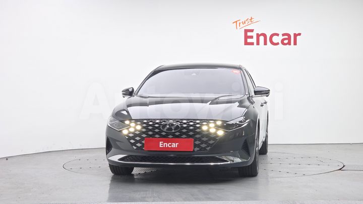 Hyundai Grandeur 2023 — 3