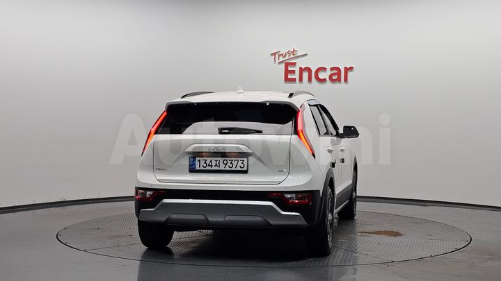 Kia Niro 2026 — 3