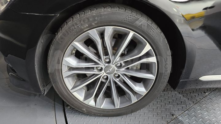 Hyundai Genesis 2016 — 5