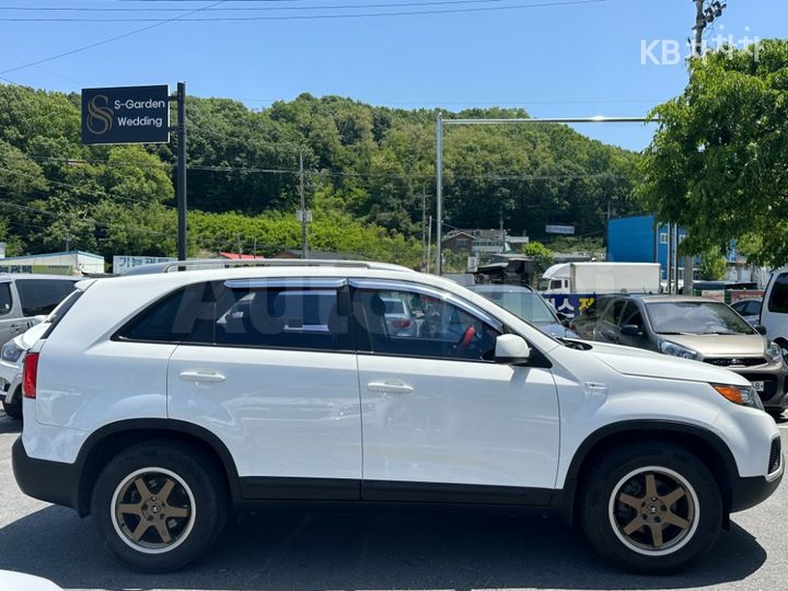 Kia Sorento 2010 — 3
