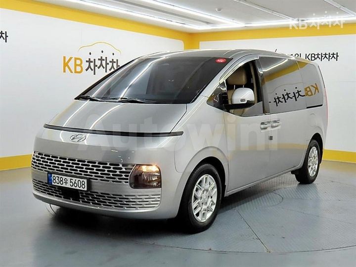 Hyundai Staria 2022 — 2