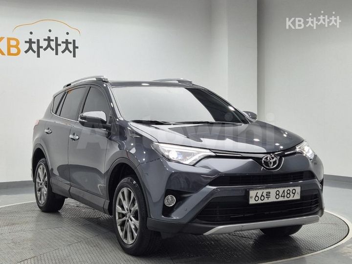Toyota RAV4 2018 — 4