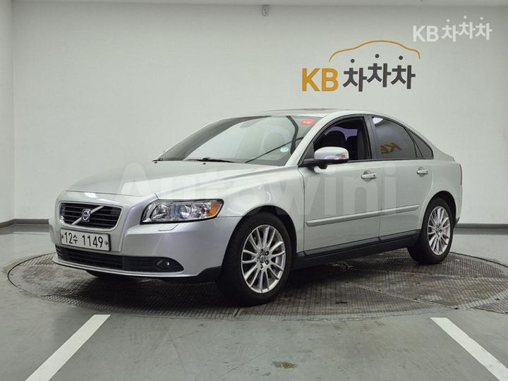 Volvo S40