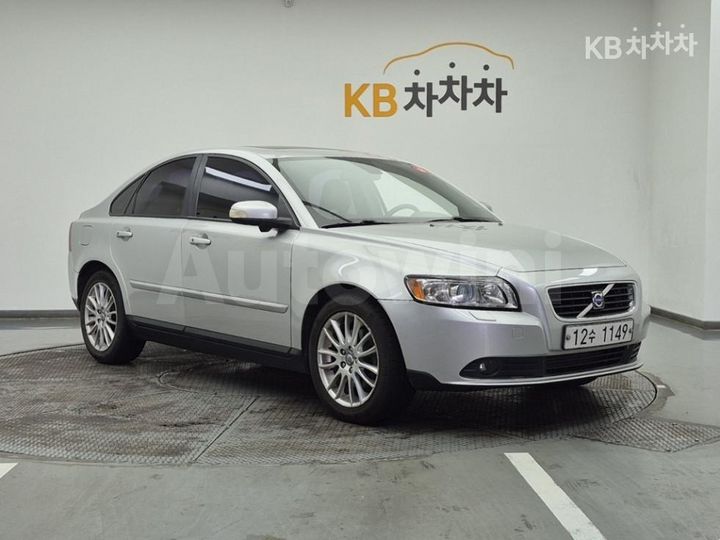 Volvo S40