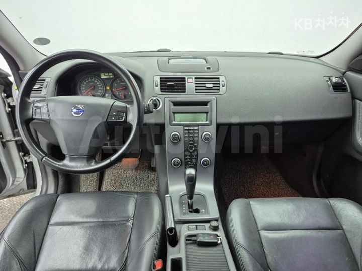 Volvo S40