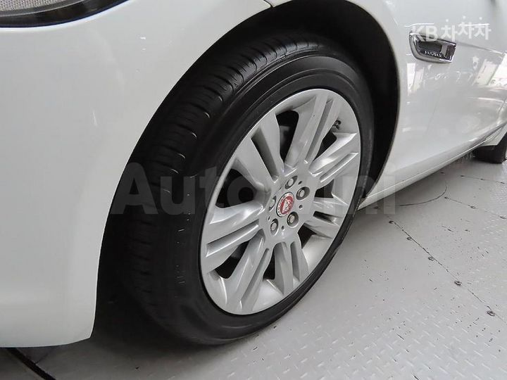 Jaguar XF 2017 — 5