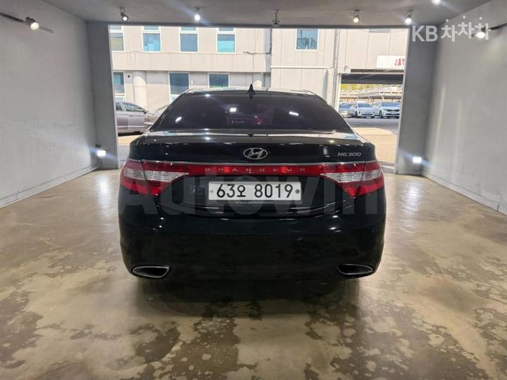 Hyundai Grandeur 2012 — 3