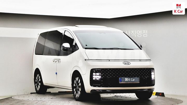 Hyundai Staria 2024 — 3